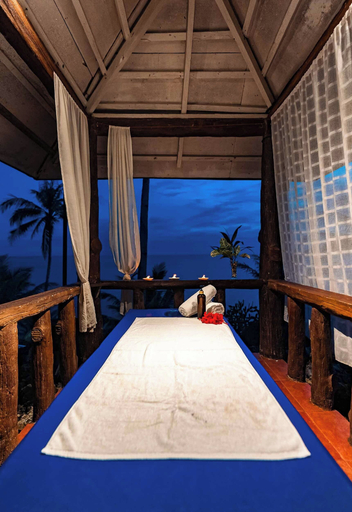 Bedroom 3, Blue Star Dive & Resort, Anda