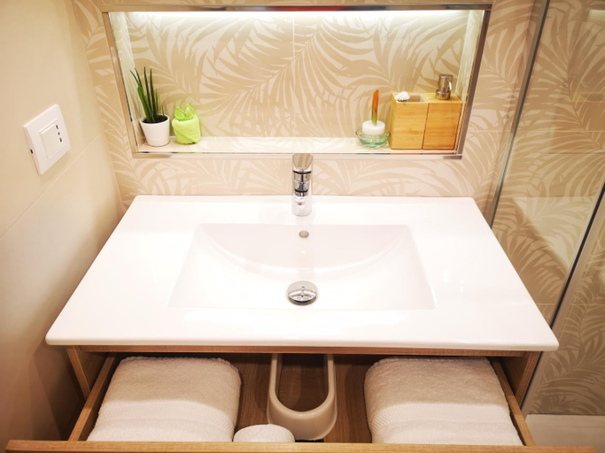 Bathroom 3, Panorama Suite, Enna