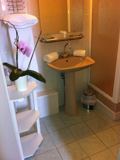 Bathroom 2