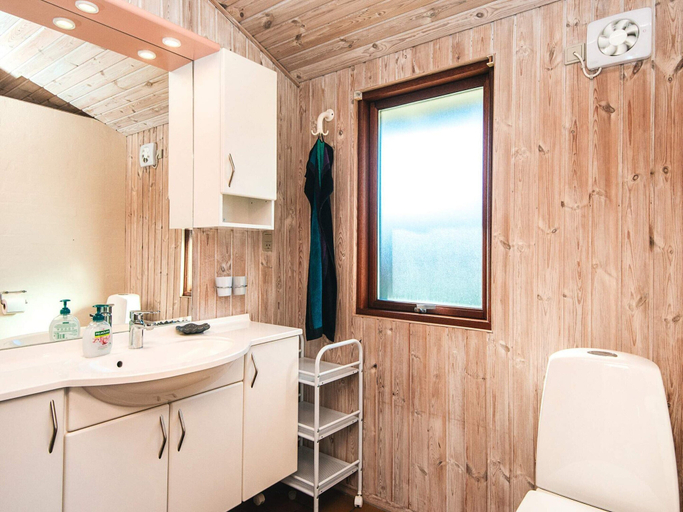 Bathroom, 4 Star Holiday Home in Juelsminde, Hedensted