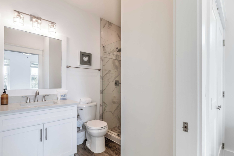 Bathroom 4, Destin Oasis by Avantstay Outdoor Kitchen, Game Room & Pool!, Okaloosa