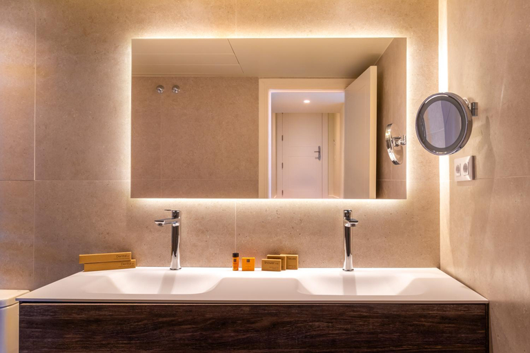 Bathroom 5, Duquesa Suites Barcelona, Barcelona