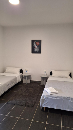 Bedroom 2, Triple Twenty, Städteregion Aachen