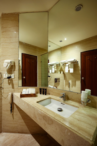 Bathroom 5, Godwin Meerut, Meerut