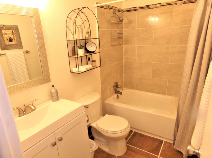 Bathroom 3, Blue River Condos 3 Bed 2 Bath BRCR, Summit