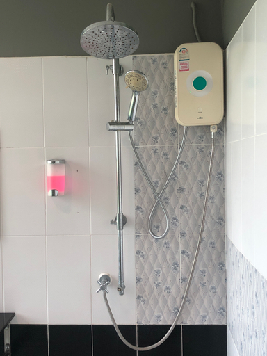 Bathroom 29