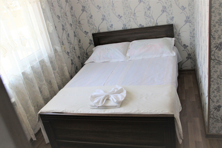 Others 5, Hotel Oniks, Tskaltubo