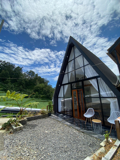Exterior 8