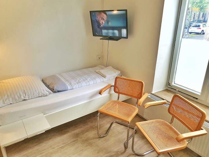 Bedroom 18