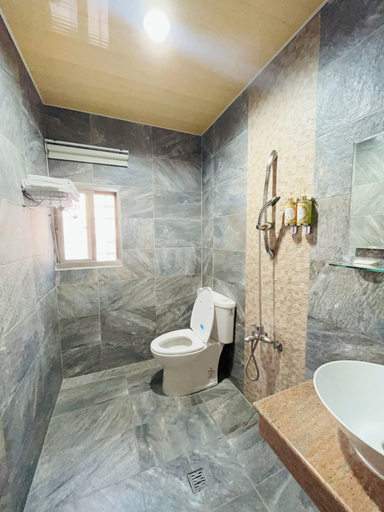 Bathroom 4, Li Ting B&B, Pingtung
