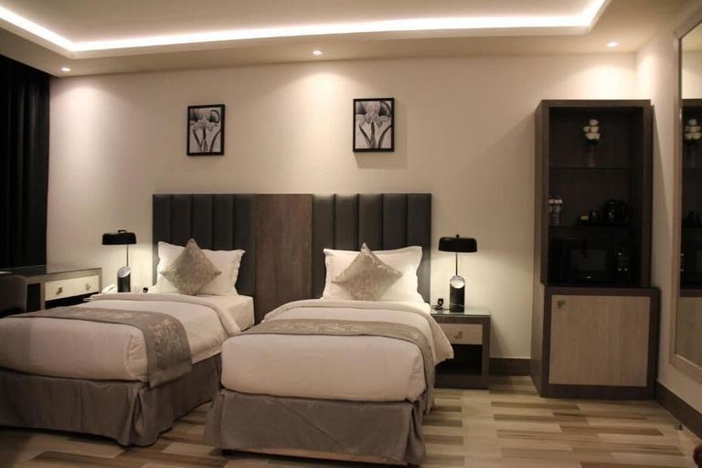 Bedroom 4, Seven Palaces