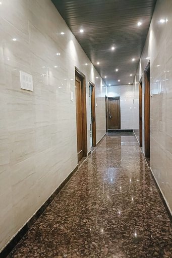Others 5, Hotel Purohit Sindhi Camp, Jaipur