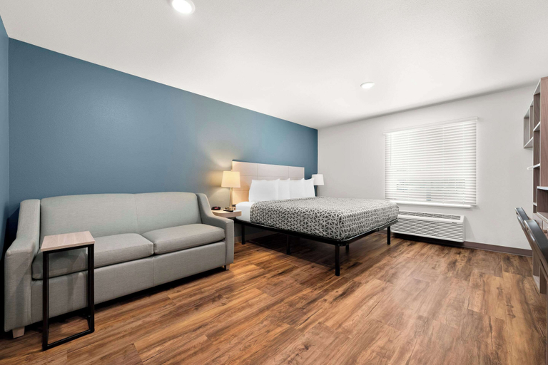 Bedroom 3, Woodspring Suites Huntsville - Research Park, Madison