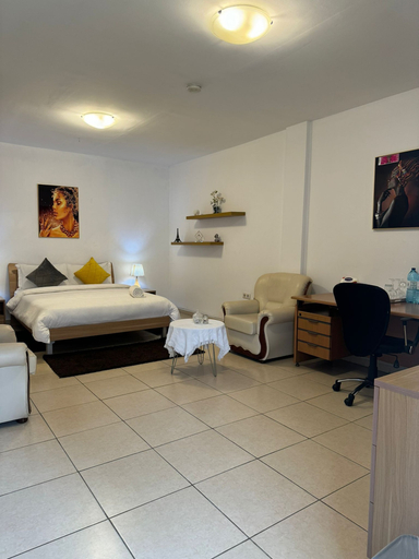 Bedroom 4, Natalia Guest House, Ingombota