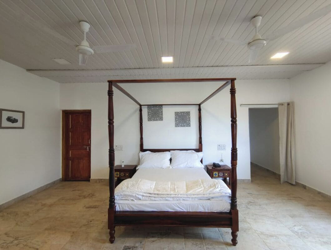 Bedroom 2, On The High Ground Tourism Point, Ratnagiri