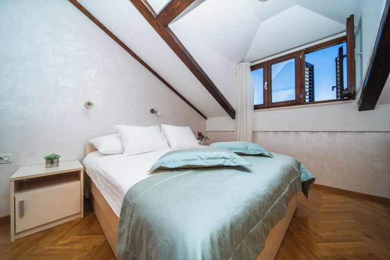 Bedroom 3, City Beach Villa with Pool and Sea View, Dubrovnik