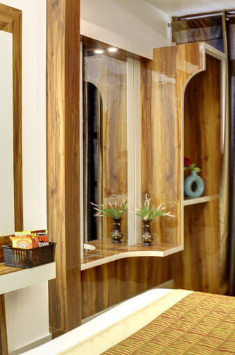 Hotel Star Villa, West