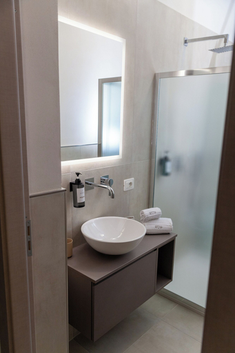 Bathroom 5, Altavilla Boutique Holidays House, Trapani