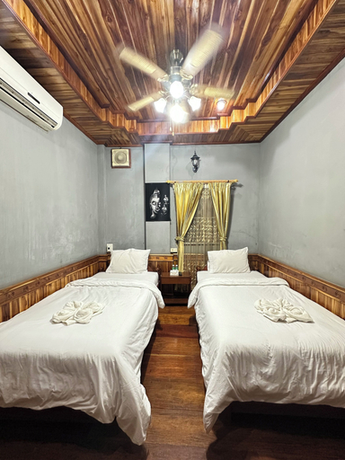 Bedroom 3, Nittaya Guesthouse, Luang Prabang