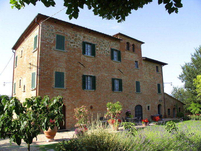 Exterior 2, Elegant Castle Stay With Pool, Arezzo