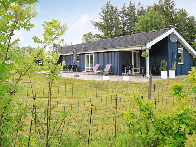 Others 4, 5 Star Holiday Home in Jerup, Frederikshavn