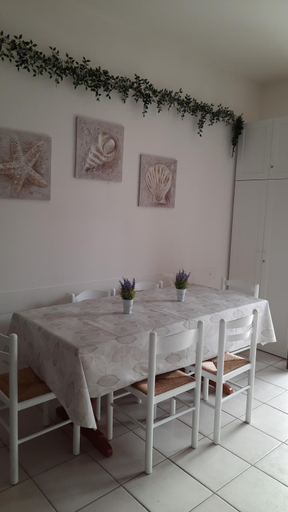 Others 4, Casa Vacanze I Borghi, Cagliari