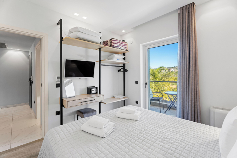 Bedroom 2, Frunze Luxury Apartments, Peloponnese