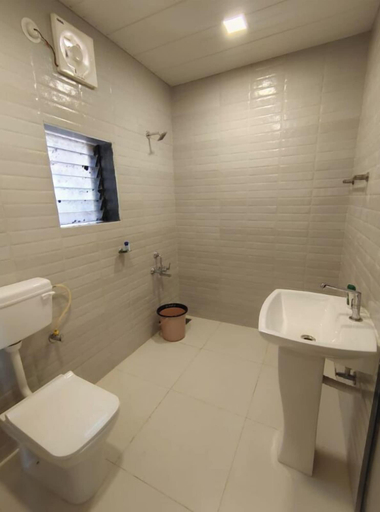 Bathroom, On The High Ground Tourism Point, Ratnagiri