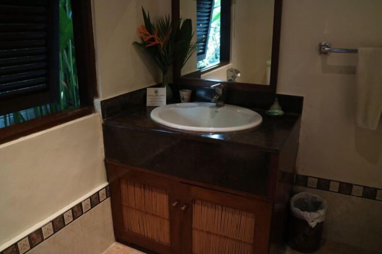 Bathroom 26