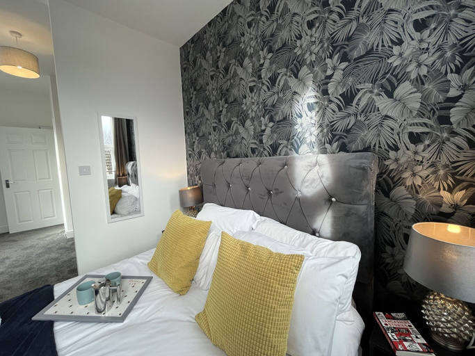 Bedroom 2, Modern 1 bed Studios for Comfy Stay in Preston, Lancashire