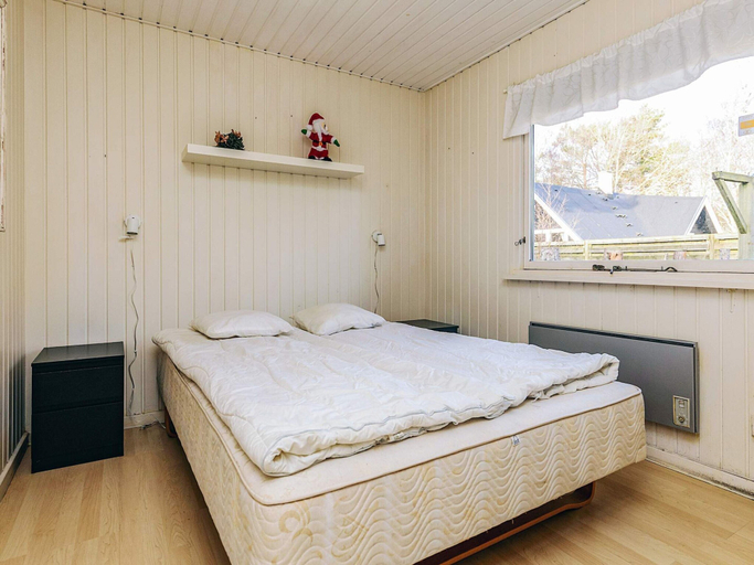 Bedroom 3, 8 Person Holiday Home in Hals, Aalborg