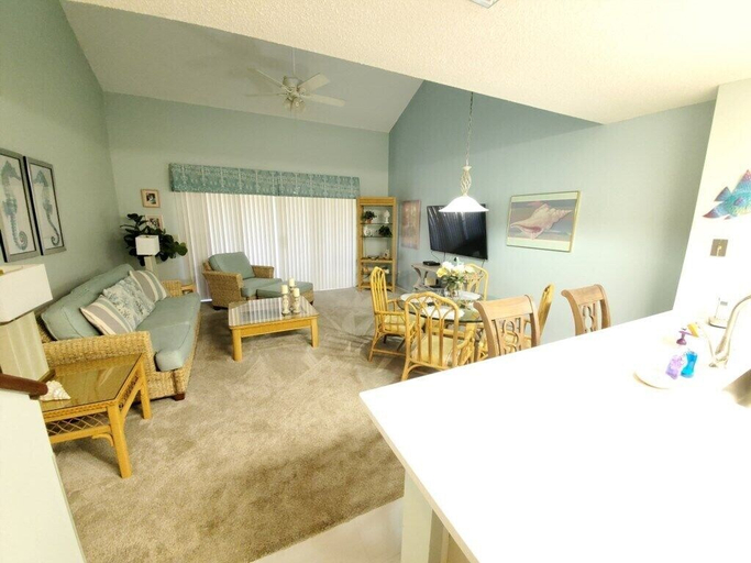 Food & Drinks, Ocean Gallery 26, Private Beach Access, Saint Johns