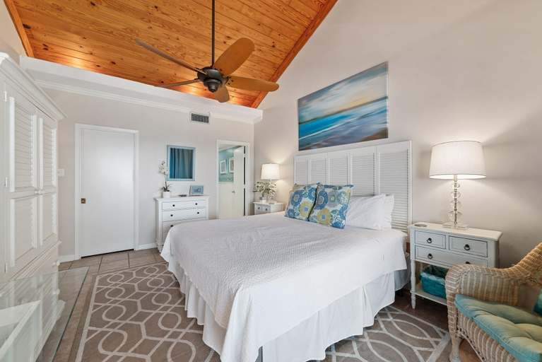 Bedroom 2, Shipwatch A804, Escambia
