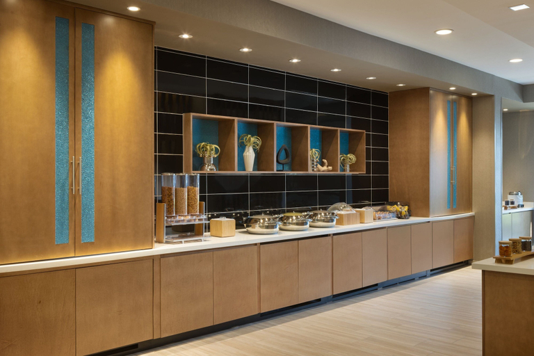Food & Drinks 5, SpringHill Suites by Marriott Bowling Green, Warren