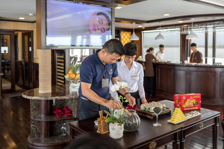 Food & Drinks 4, Orchid Trendy Cruise, Hạ Long