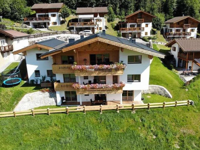 Exterior & Views 2, Apartment Near the Zillertal Arena ski Area, Zell am See