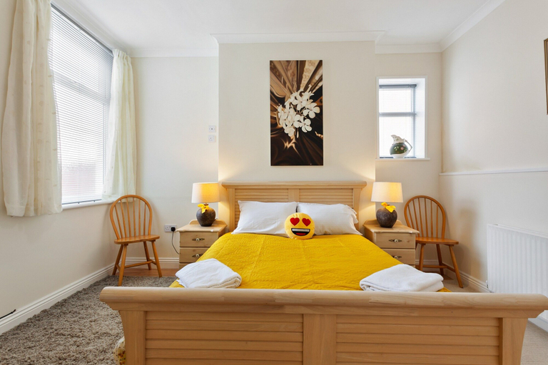 Bedroom 4, Cushy Apartment in Blackpool near Sea, Blackpool