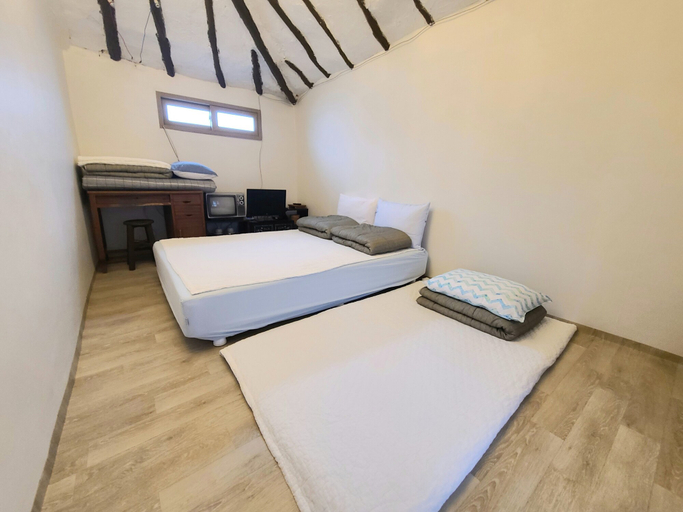 Bedroom, Sangjuhanok, Sangju