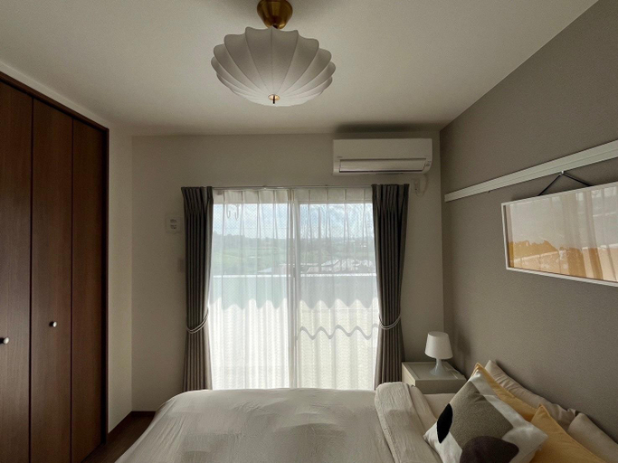 Bedroom 2, Kin-Con-Kan, Nanjō