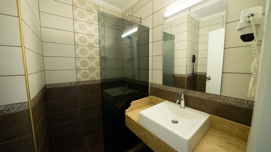 Bathroom 5, Verde Hotel, Marmaris