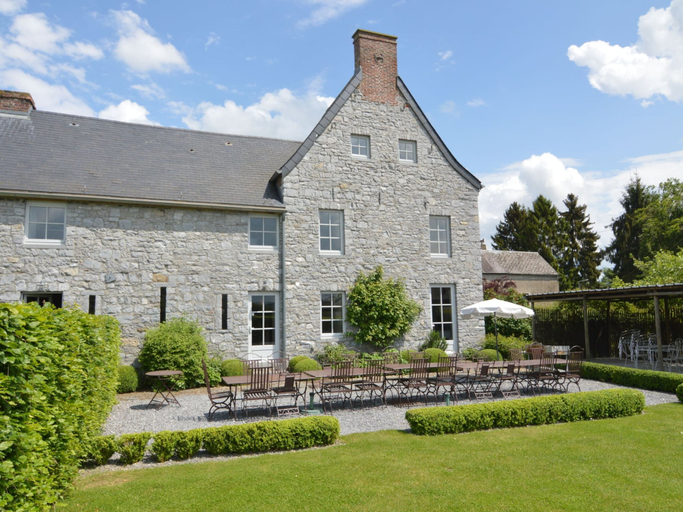 Farmhouse with wellness near Maredsous, Namur