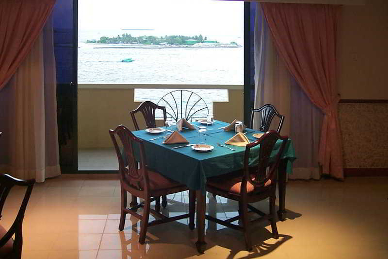 Food & Drinks 4, Mookai Hotel, Malé