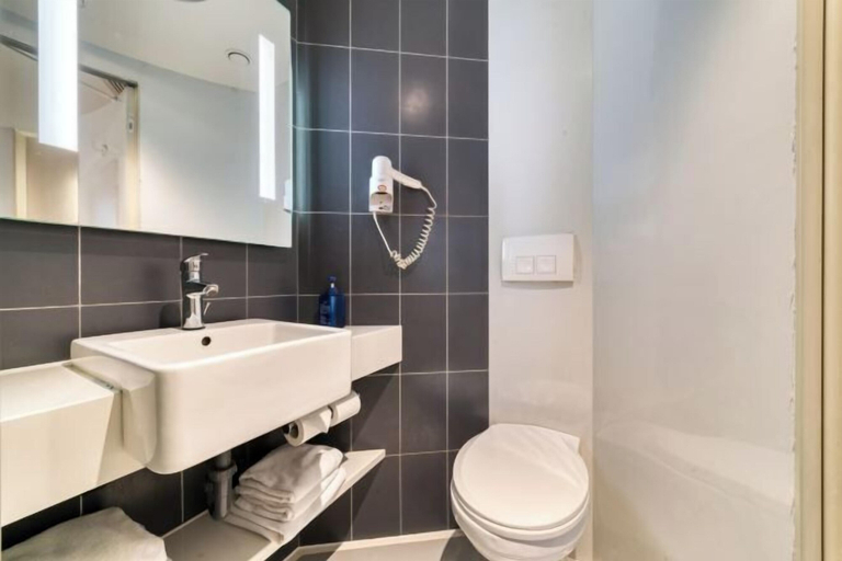 Bathroom 3, HanTing Hotel (Jiaxing Nanhu Yaohan Shopping Mall Area), Jiaxing