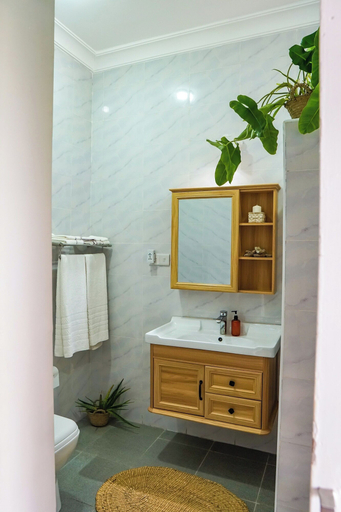 Bathroom 4, Raffia Boutique Hotel, Kusini