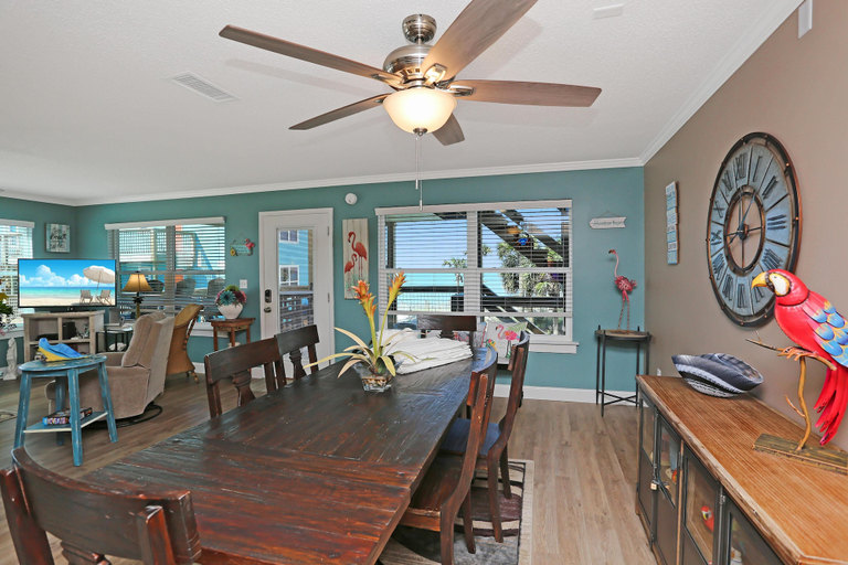 Food & Drinks 4, Paradise By The Gulf, Gulf