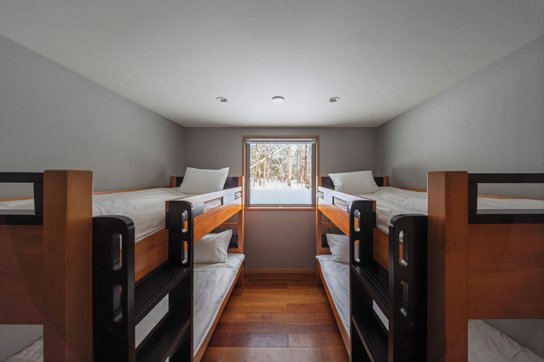 Bedroom 2, Bluebird Chalets, Hakuba