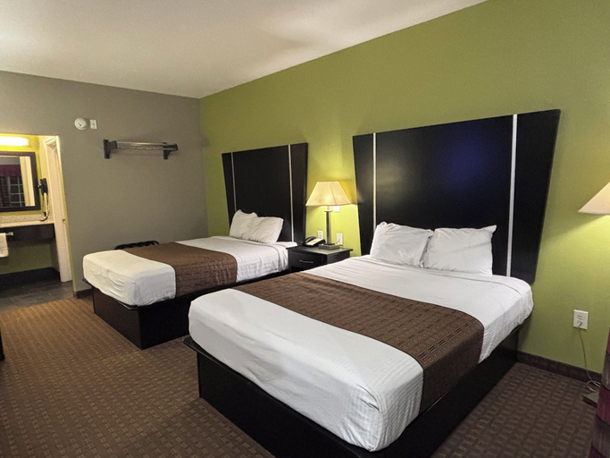 Bedroom 4, Rodeway Inn, Frio