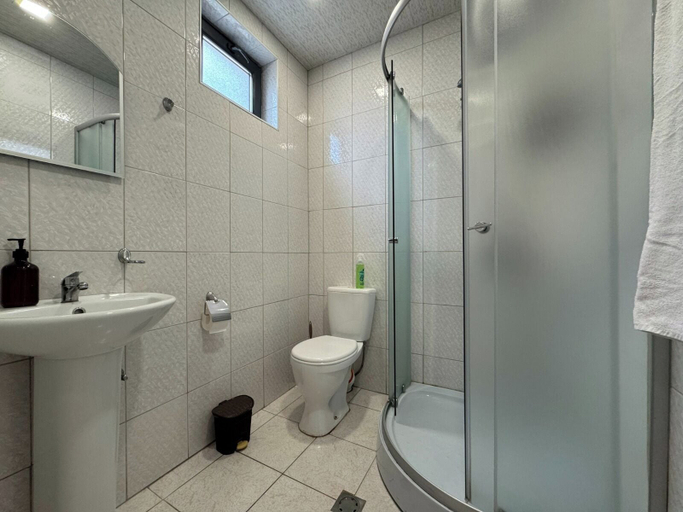 Bathroom, Everest Rest House