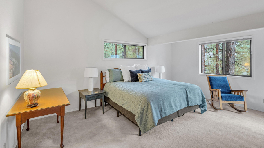 Bedroom 3, Shadow Lane 1, Deschutes