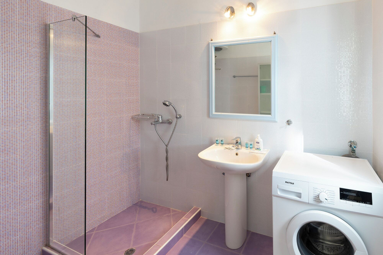 Bathroom, Maisons a la Plage, South Aegean
